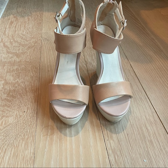 Seychelles wedges - Picture 3 of 3